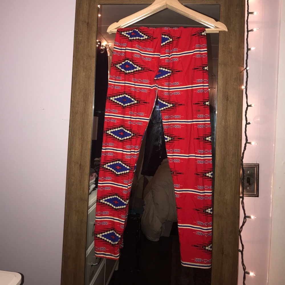 J & K red printed soft leggings